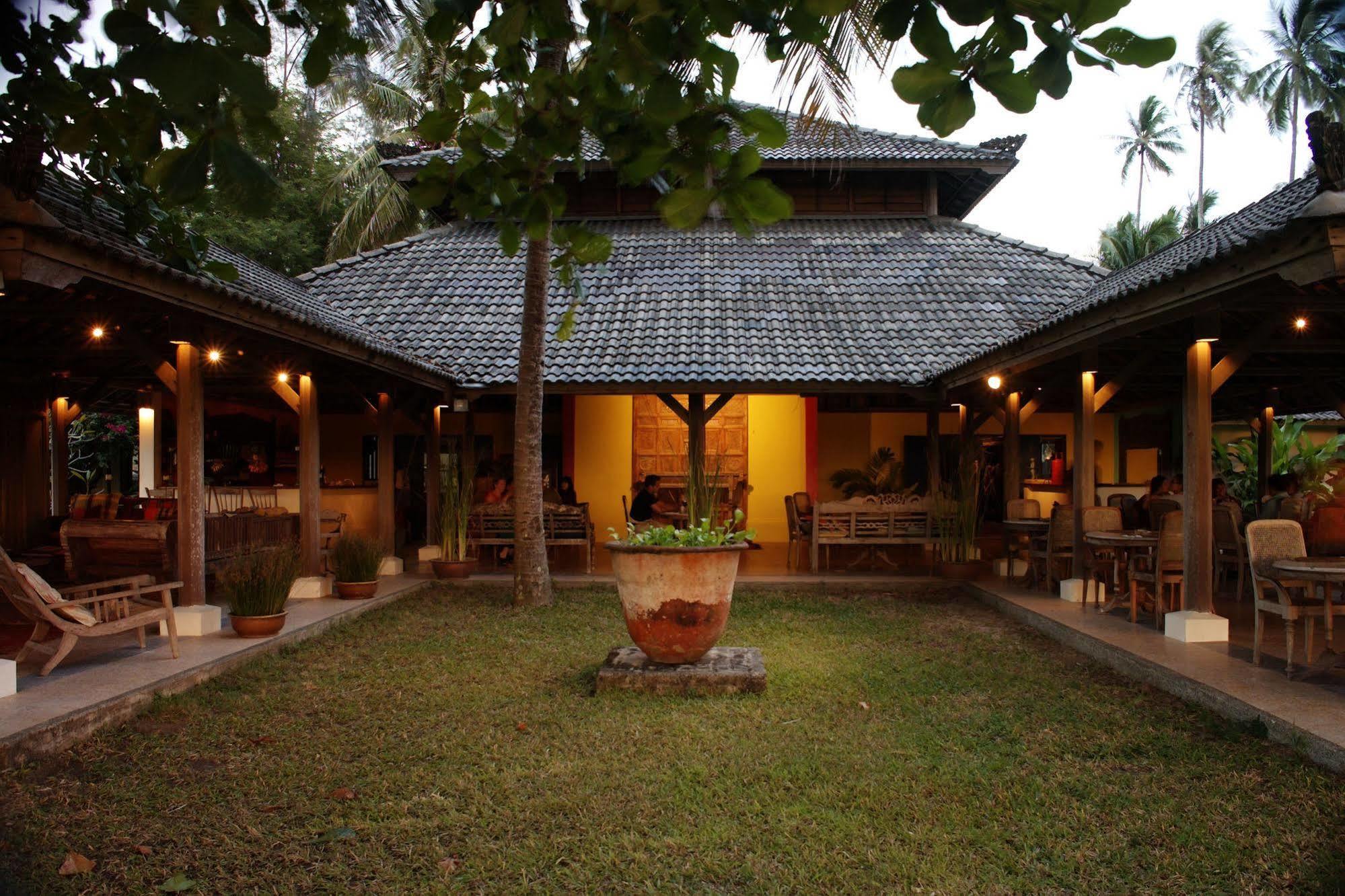 Bon Ton Antique Wooden Villas 판타이체낭 외부 사진